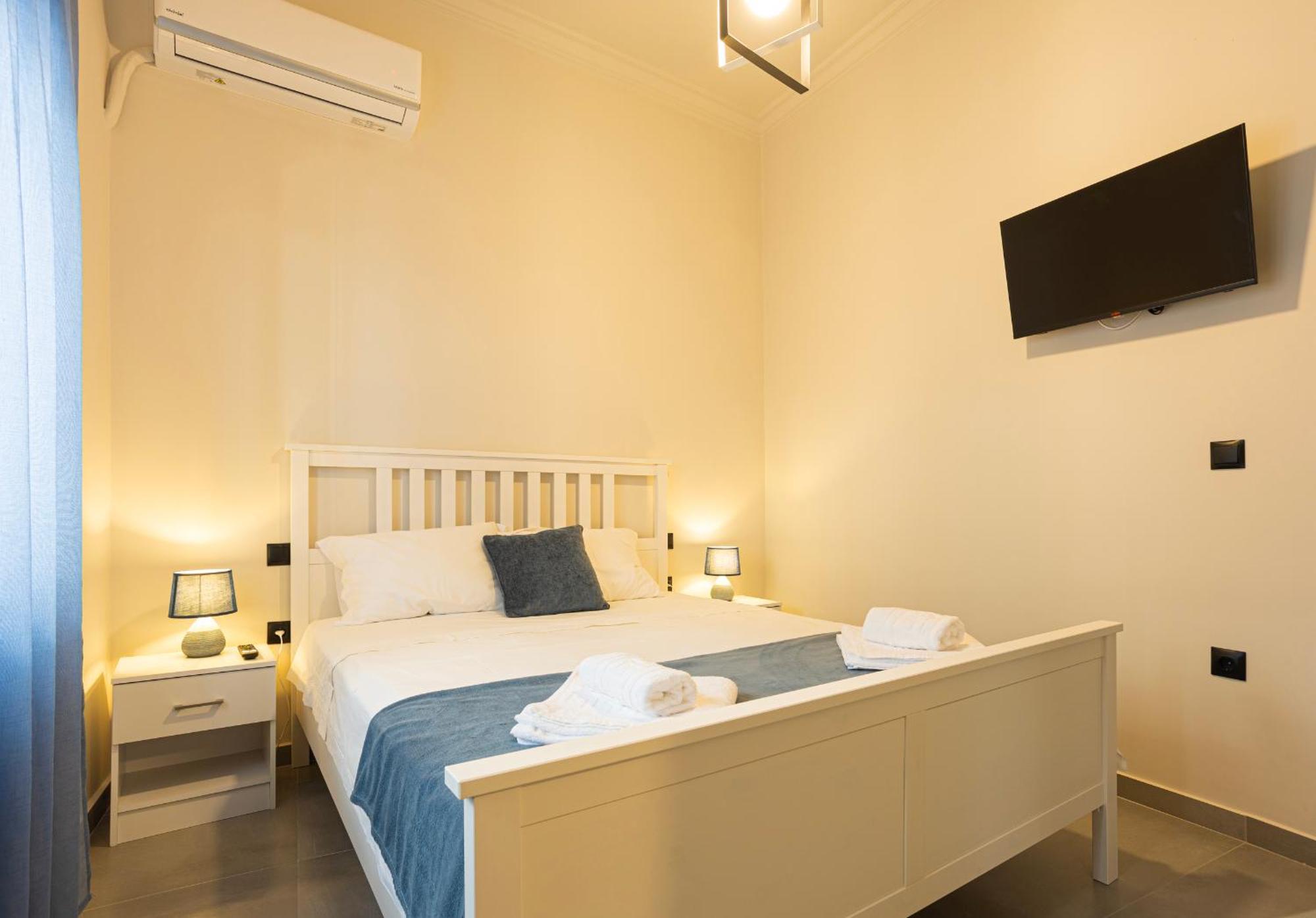 Luxury Apartment By The Sea- Euripus Strait Karababás Eksteriør billede
